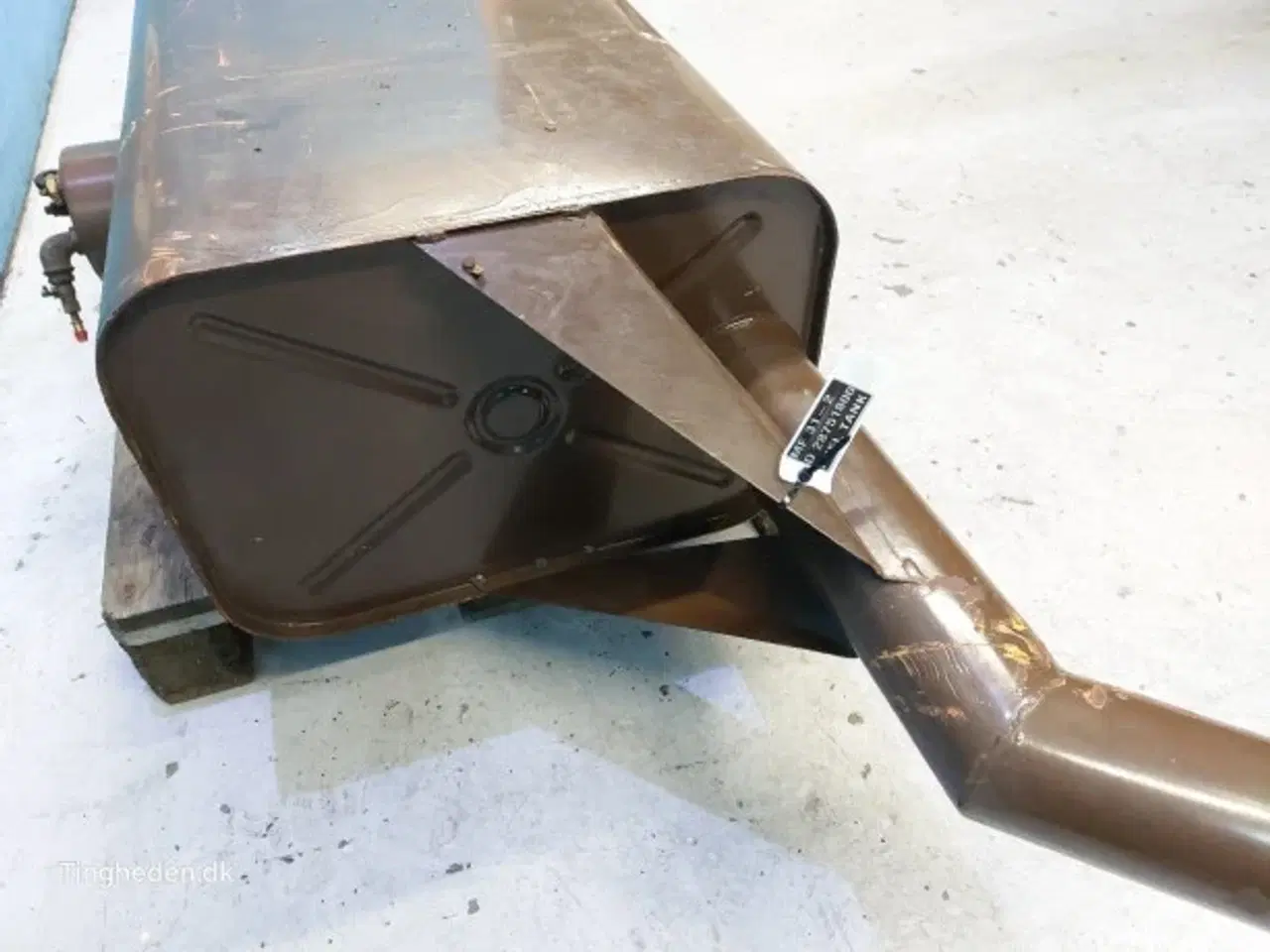 Billede 13 - Massey Ferguson 31 Dieseltank 28751800