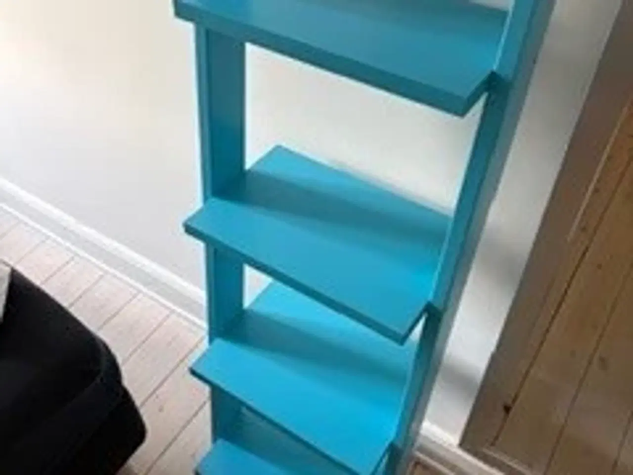 Billede 1 - Reol i tyrkis