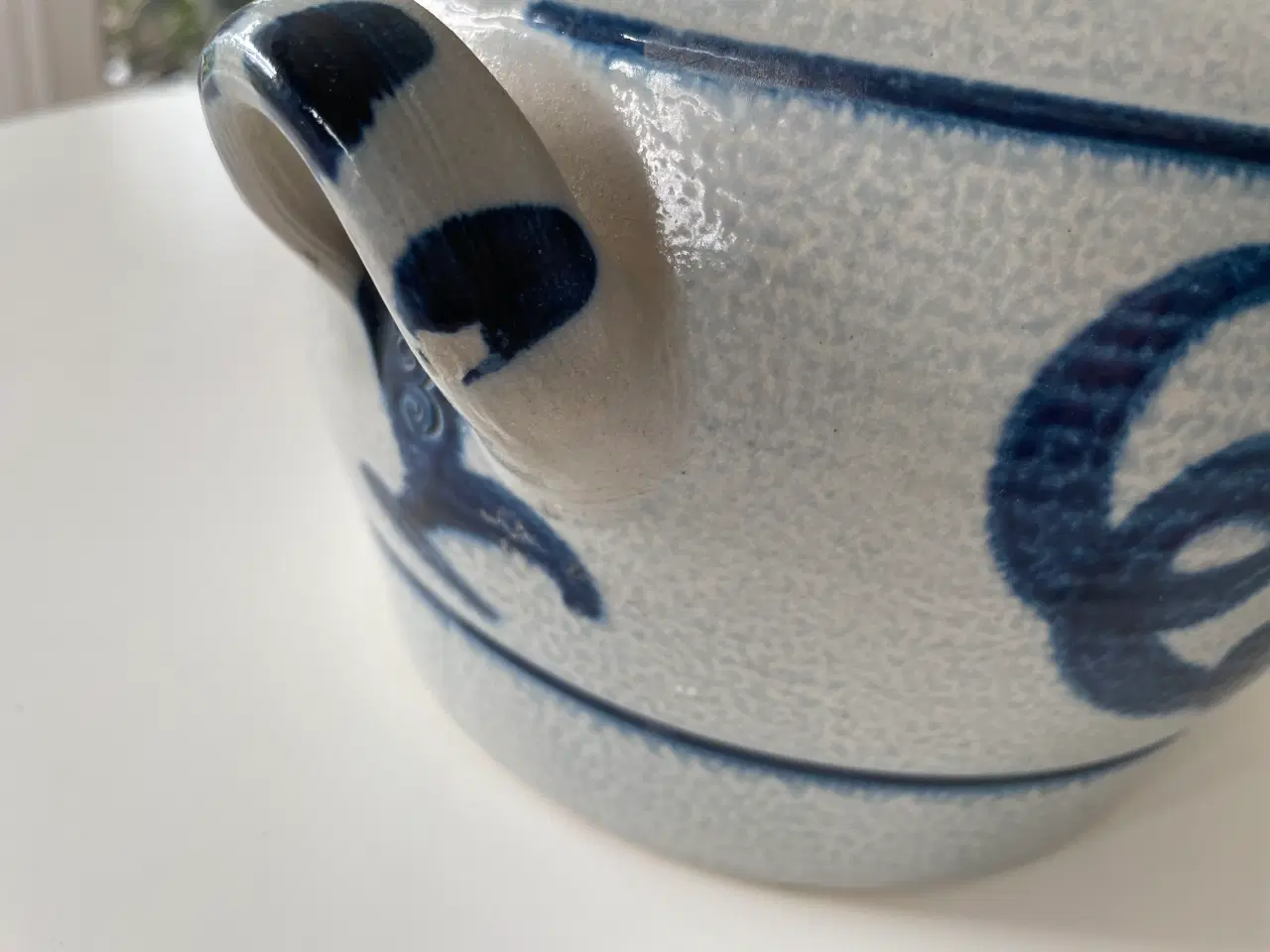 Billede 5 - Stor saltglaseret “øre” krukke