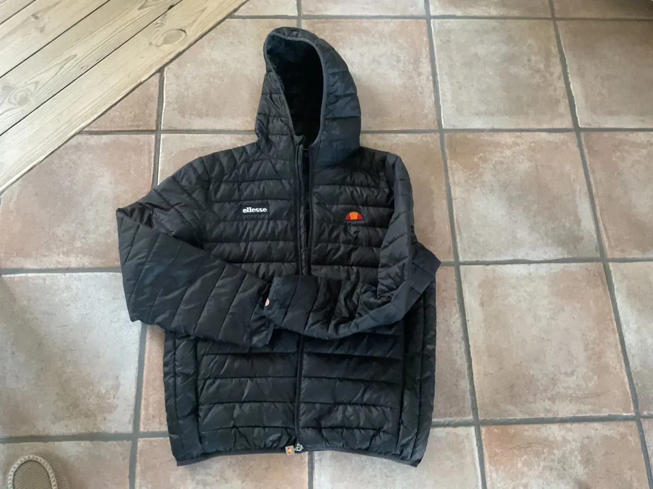 Billede 1 - Overgangs jakke - Ellesse.