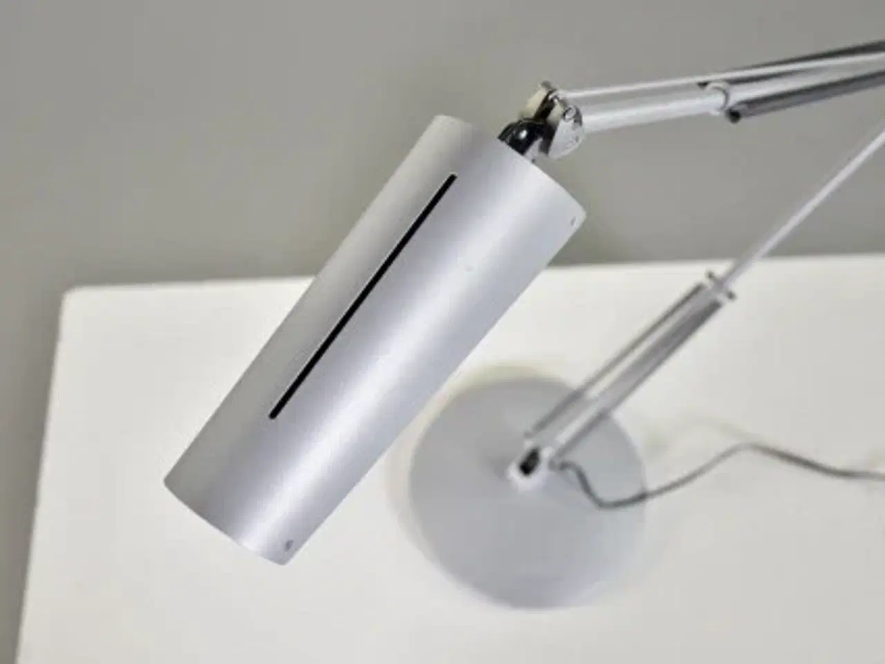 Billede 10 - Luxo air bordlampe i alugrå