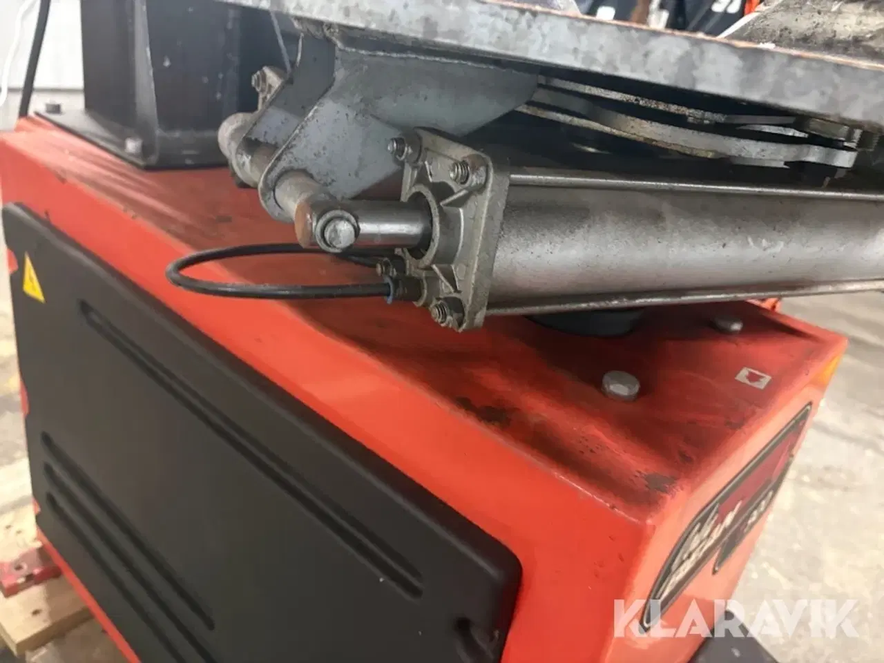 Billede 11 - Dækmaskine John Bean T900