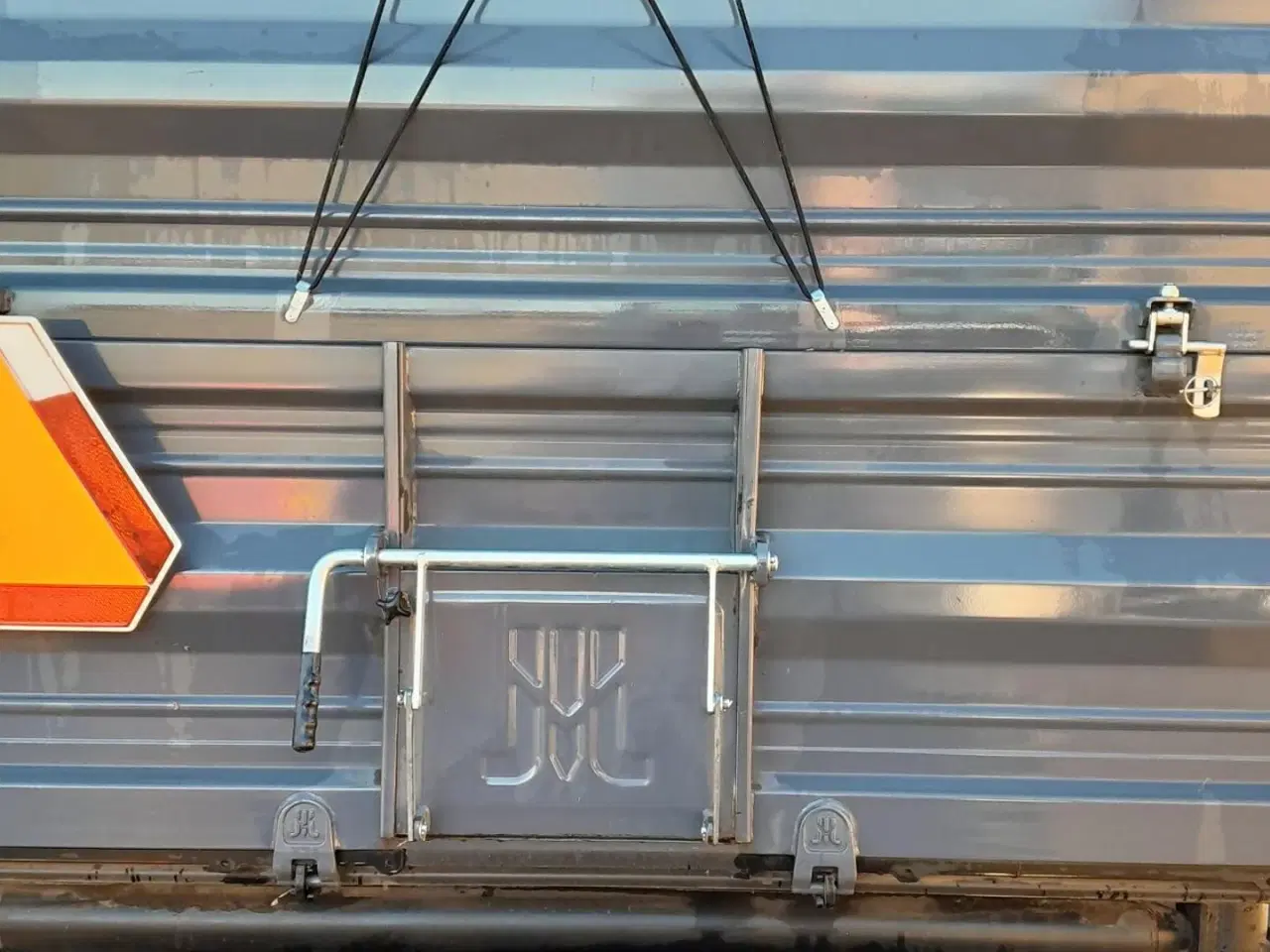 Billede 3 - Pronar 10 T MED KORNSIDER KUN KØRT 50 LÆS KORN