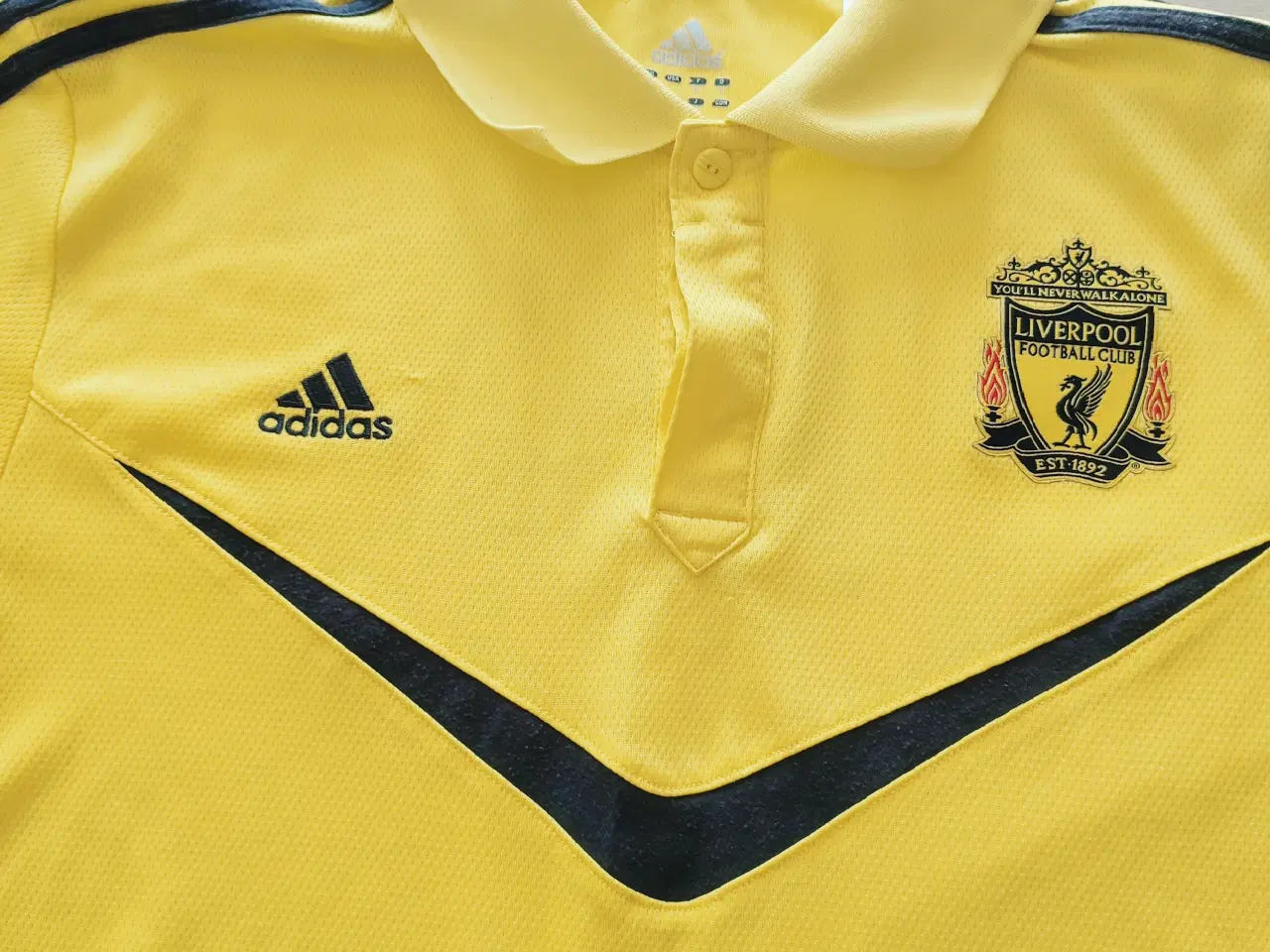 Billede 2 - Adidas Liverpool trøje, str L
