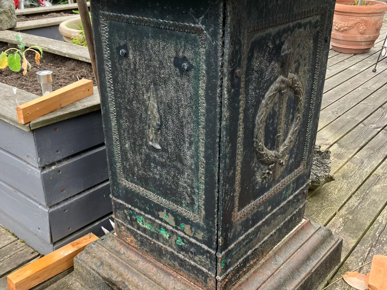 Billede 2 - Jern “monument”