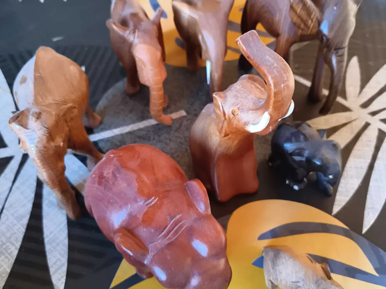 Billede 1 - Træ elefanter