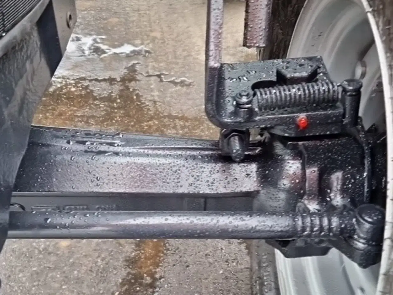 Billede 16 - Case IH Farmall 75 A Med frontlift og koblingsfrit vendegear og brede hjul.