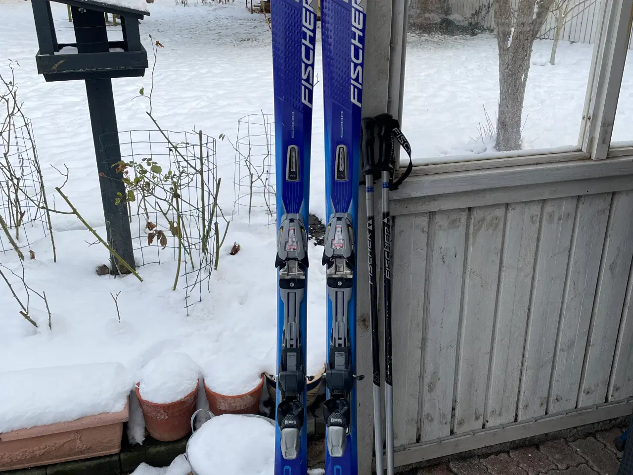 Billede 1 - Fischer carvingski og stave