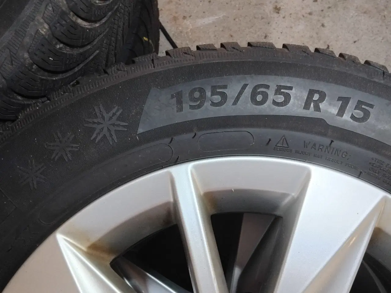 Billede 2 - Vinterdæk 15" VW 15" alu