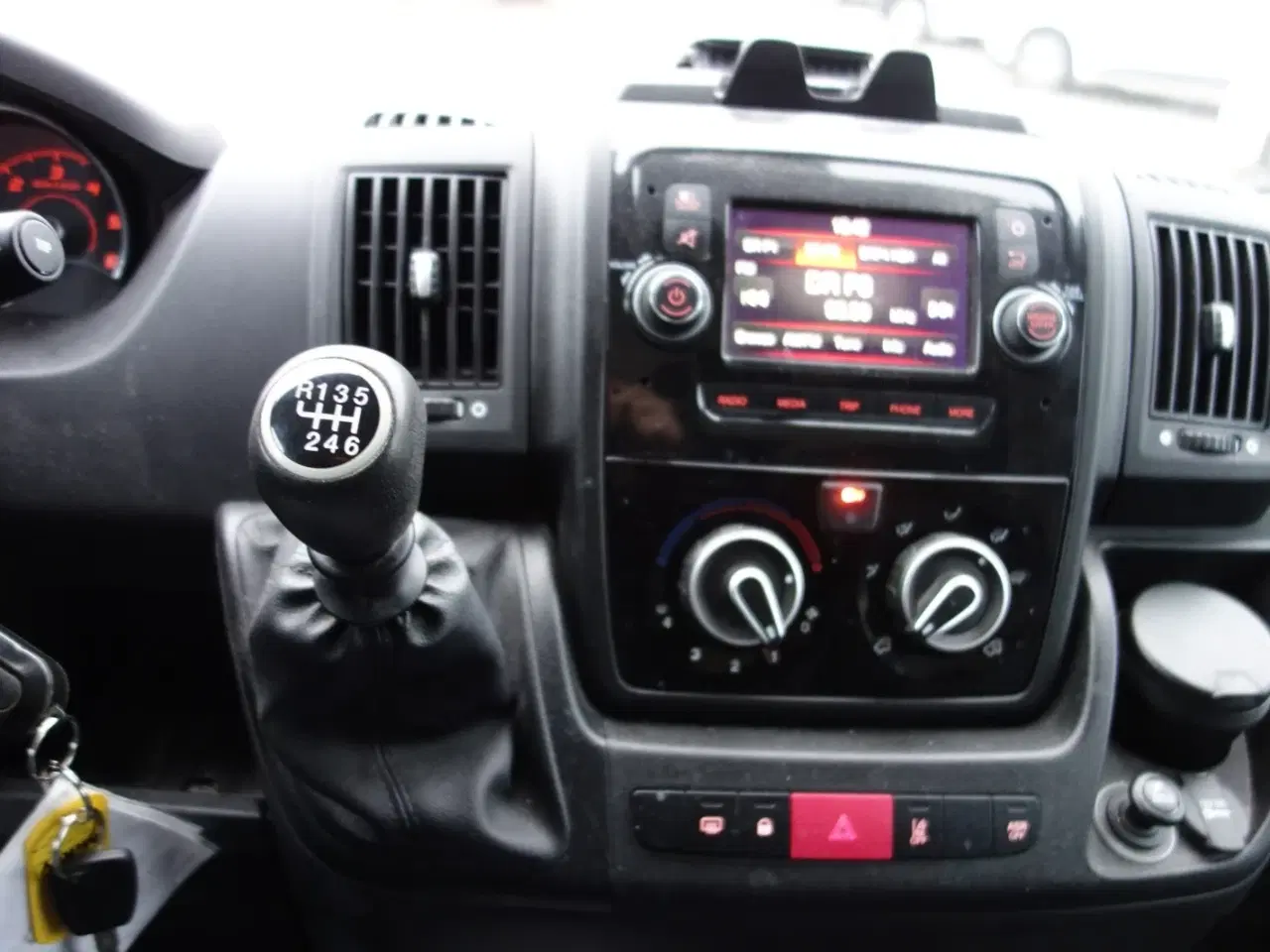 Billede 13 - Fiat Ducato 30 2,3 MJT 140 Kassevogn L2H2 Pro