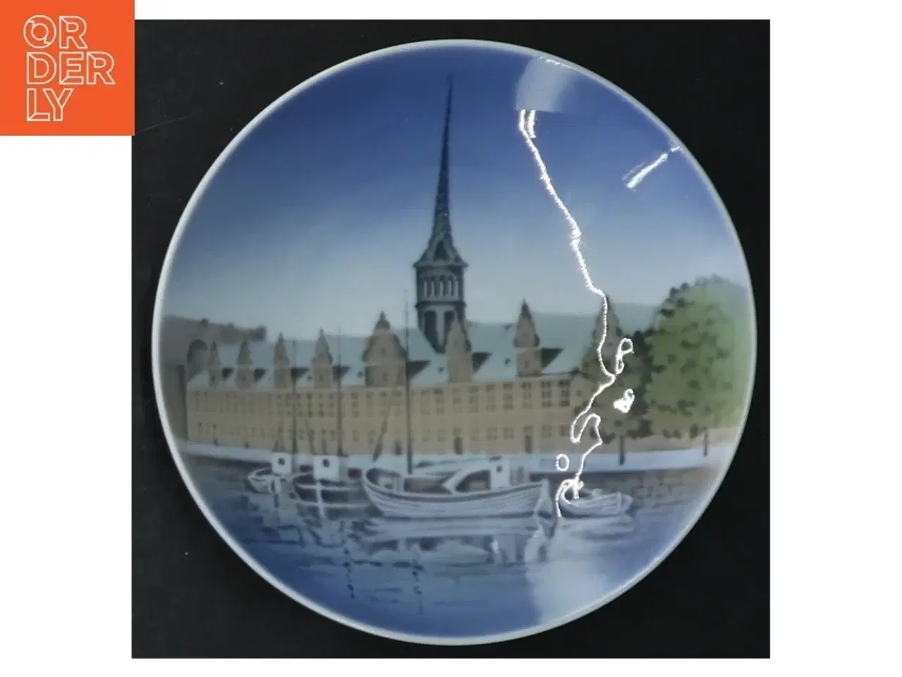 Billede 1 - Royal Copenhagen Børsen Vægplatte fra Royal Copenhagen (str. Ø. 11,5 cm)