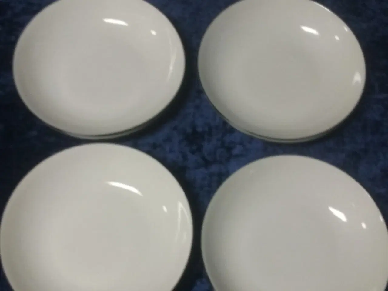 Billede 4 - Sort Atelier 12 suppe / dybe tallerkener som nye