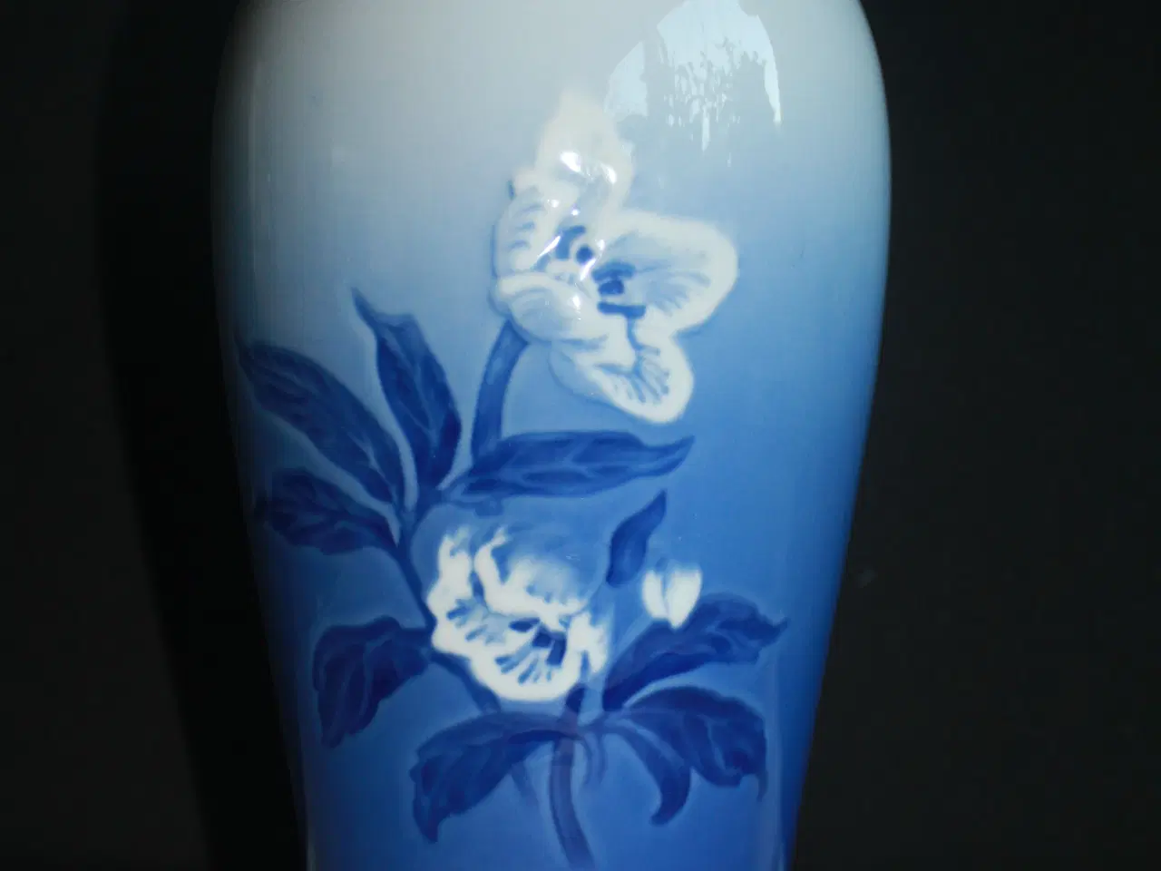 Billede 8 - "Julerose" vase fra Bing og Grøndahl