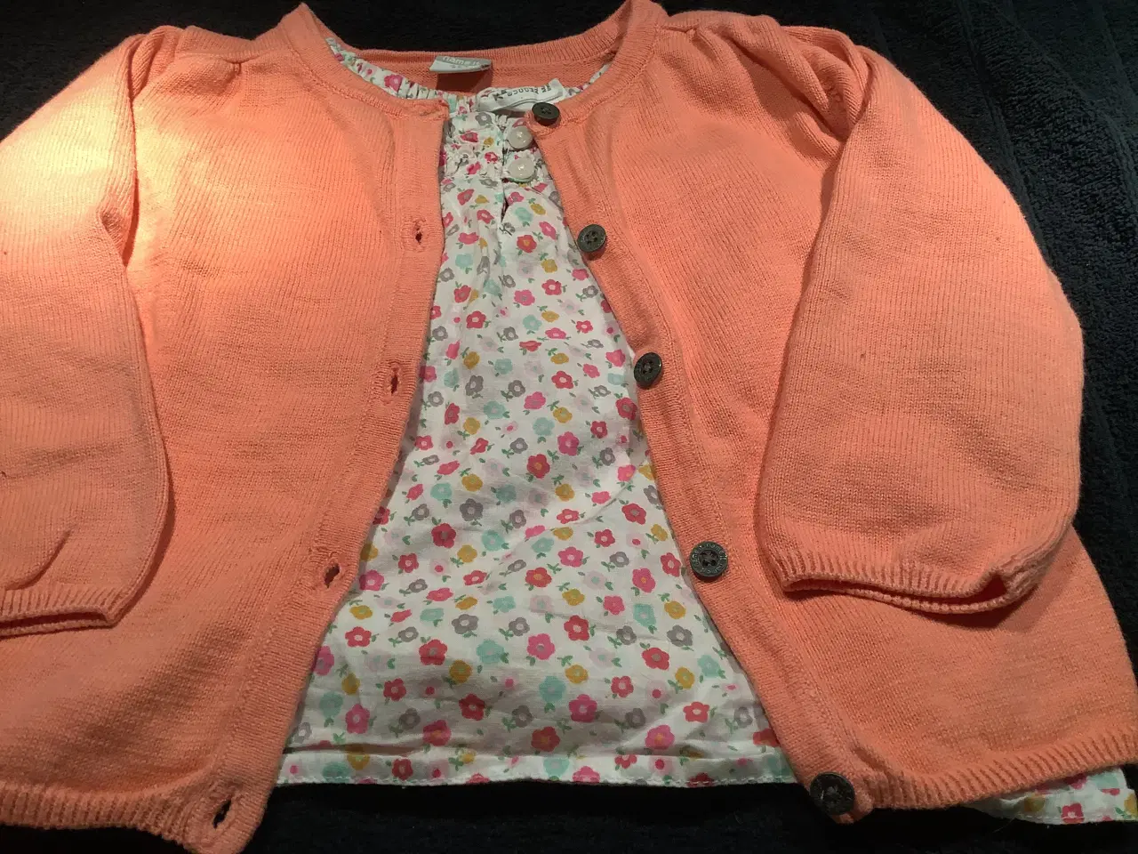 Billede 3 - Helt nyt Name it sæt cardigan og bluse str.68