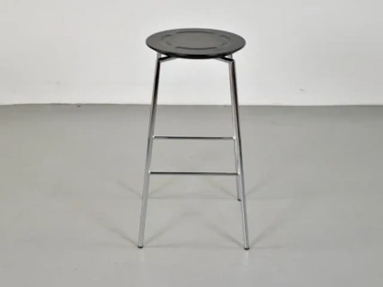 Billede 4 - Randers+radius pure barstol i sort og krom, høj