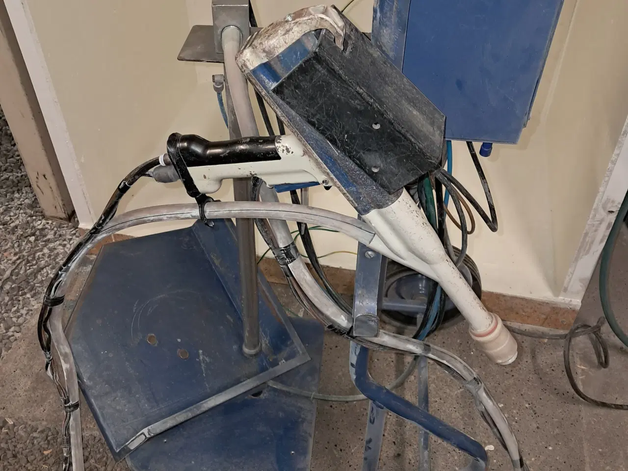 Billede 7 - Pulverlak anlæg 