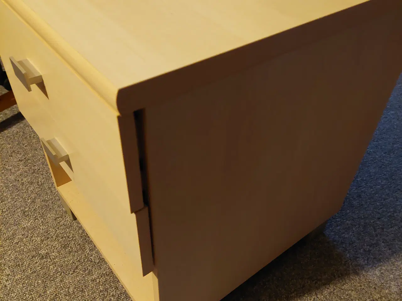 Billede 3 -  nat bord med to skuffer