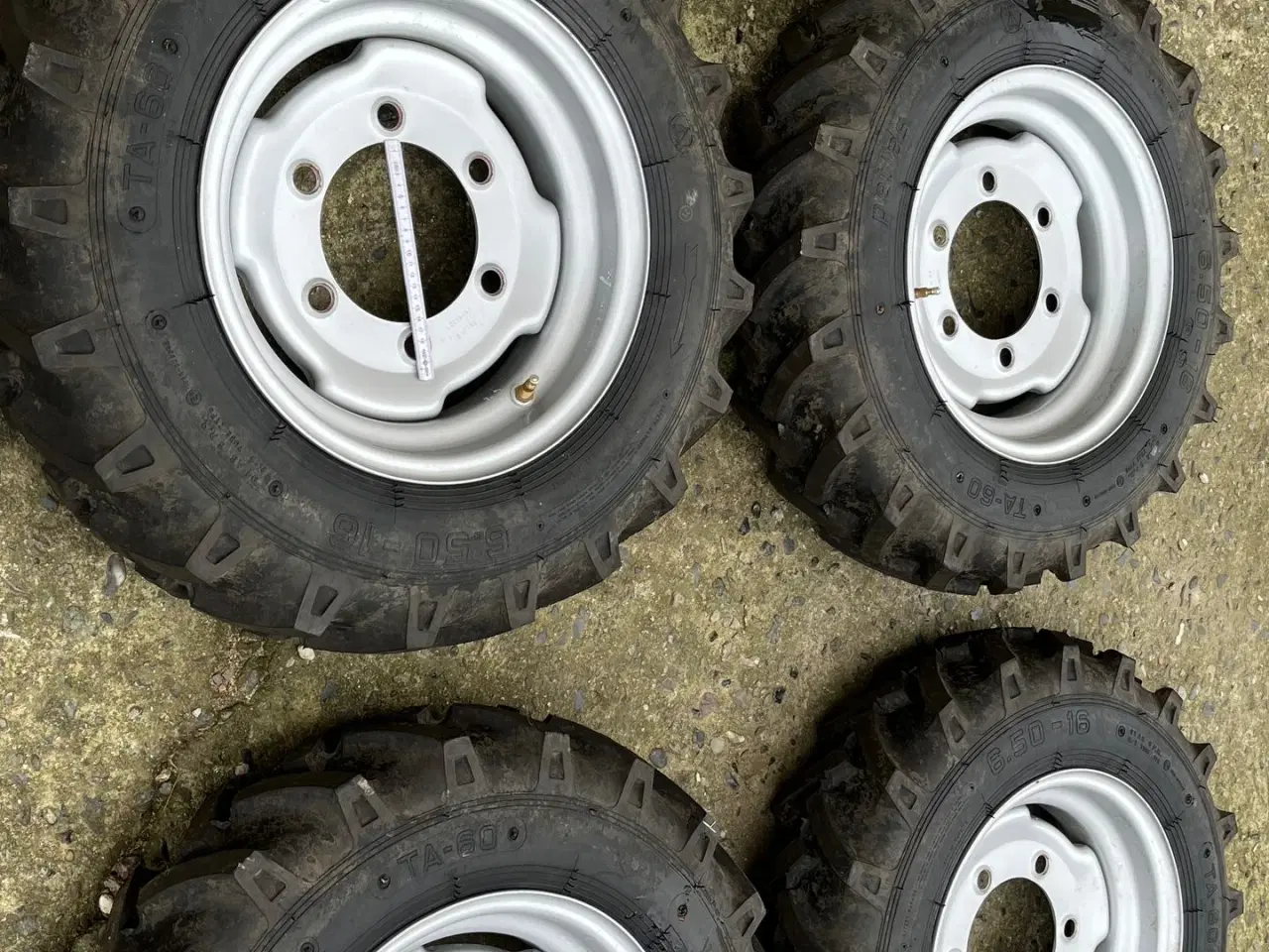 Billede 4 - Schäffer 6.50-16 4 stk. på fælge.