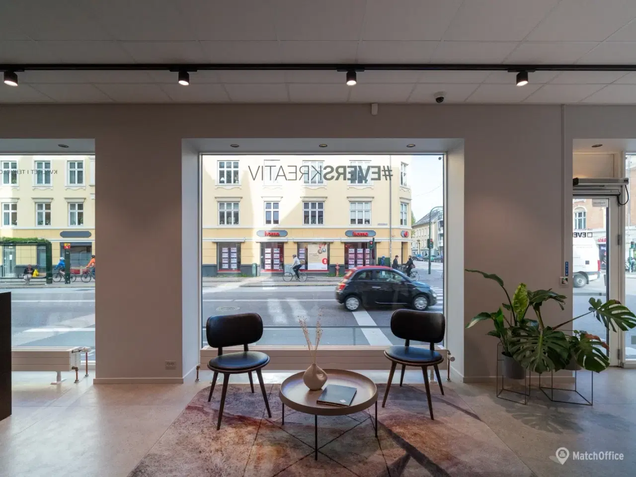 Billede 9 - SÆLGES: Stilren erhvervsandel med markant hjørneplacering og højt afkast – midt på Frederiksberg