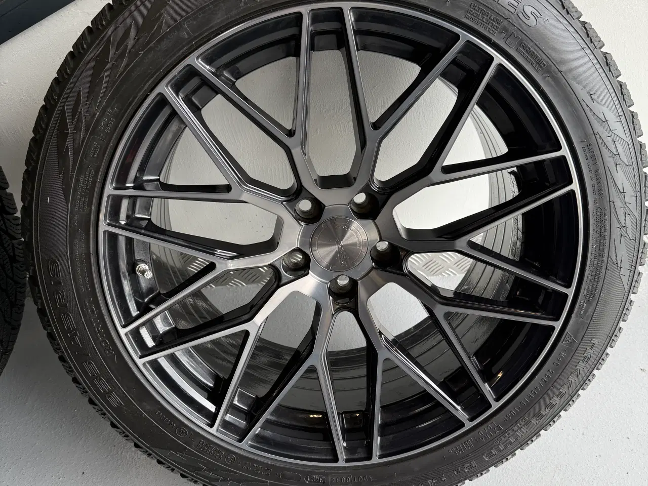 Billede 5 - 19” ABS alufælge med Nokian vinterdæk