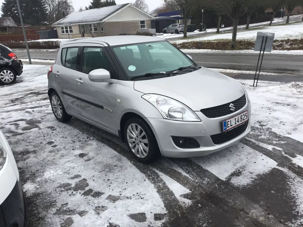 Billede 1 - Suzuki swift 1,2 nysynet træk meget velholdt 