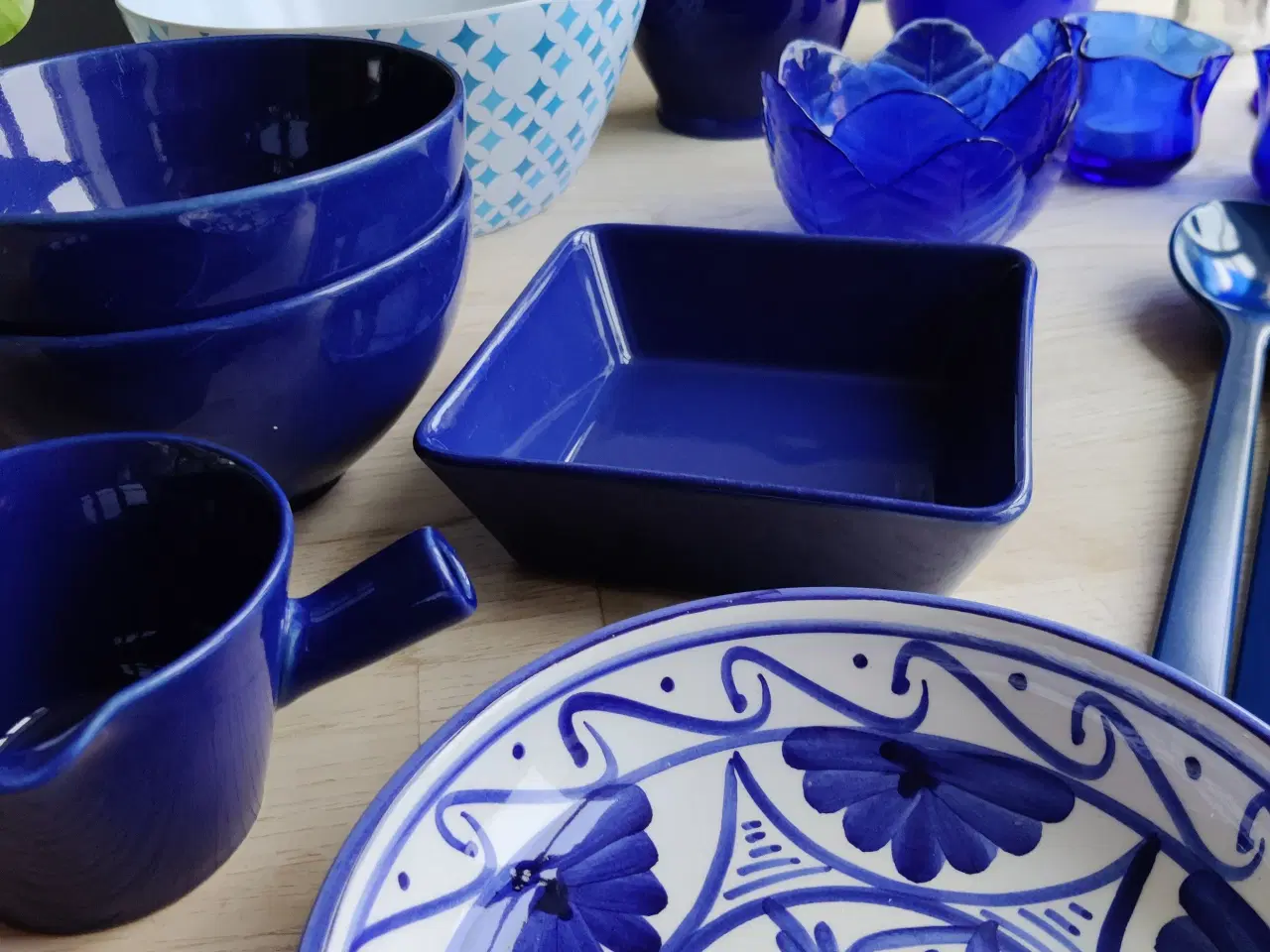 Billede 4 - Blå ting-vaser,skåle,urtepotter-pris fra 10 kr.