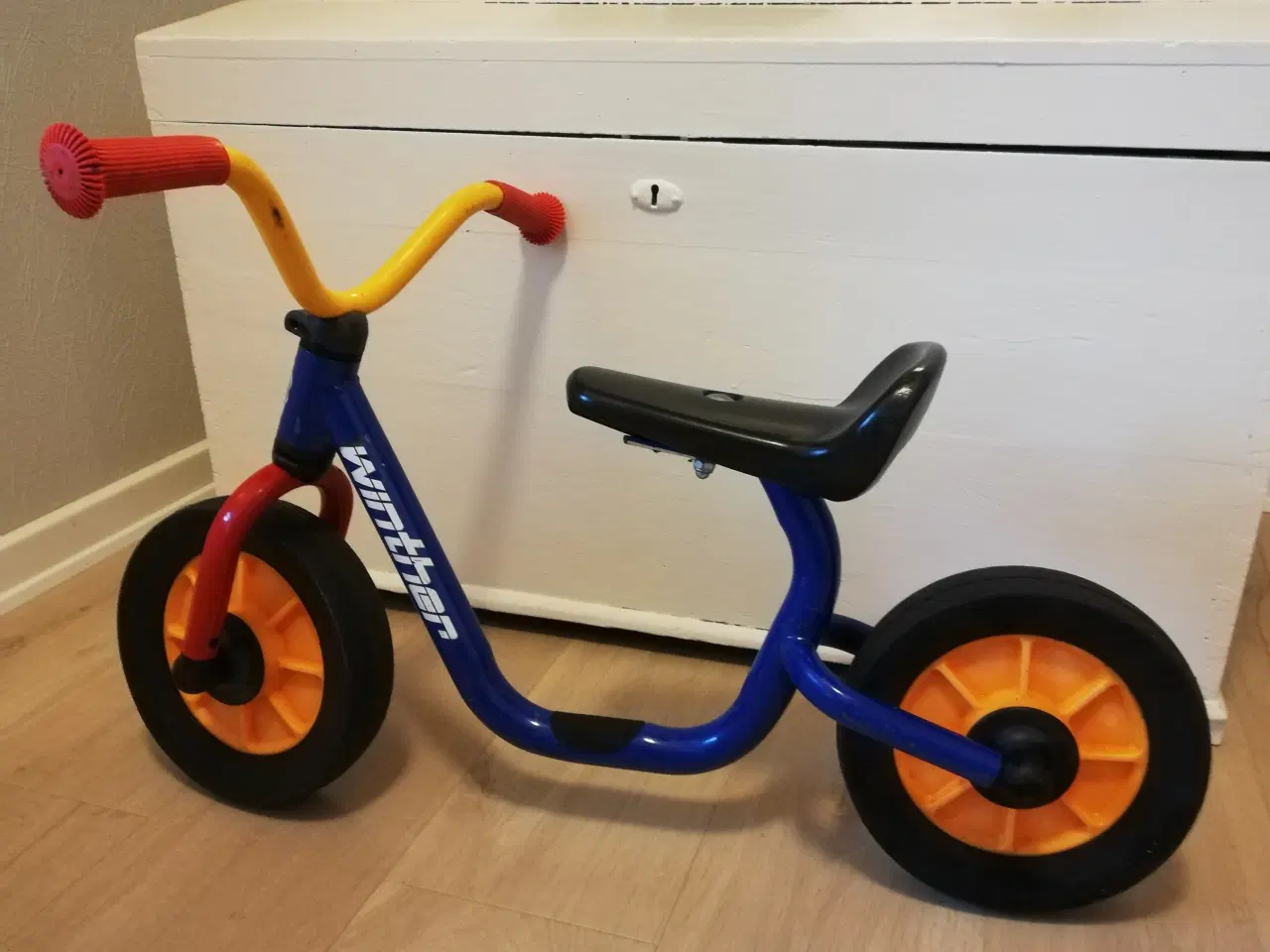 Billede 1 - Løbecykel Winther