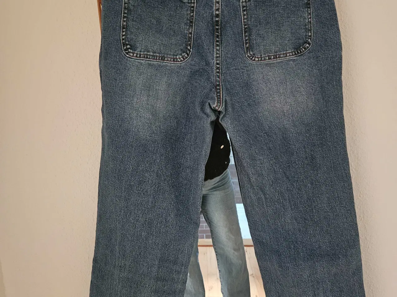 Billede 2 - LÆKKER KRAFTIG DENIM BUKSER 