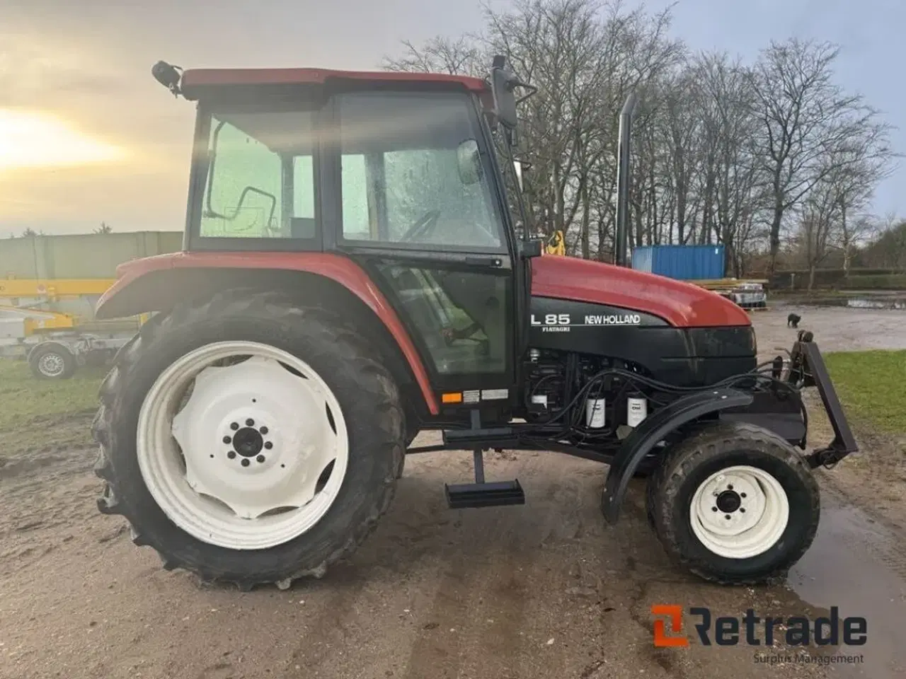 Billede 4 - New Holland L 75 / Fiatagri traktor med kost