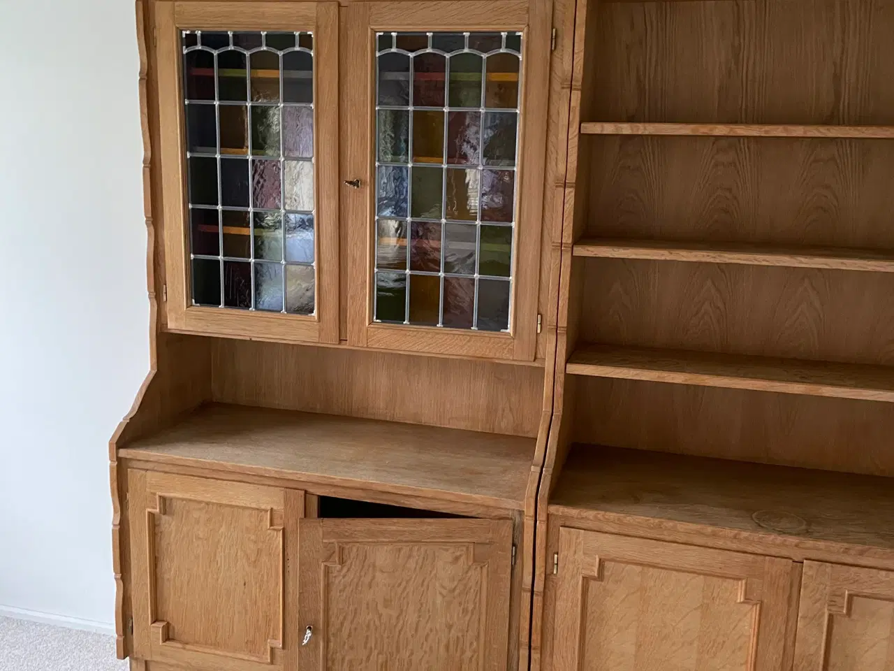 Billede 1 - Reol i afsyret eg