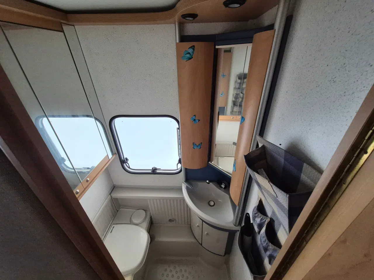 Billede 7 - Bürstner med Kampa fortelt