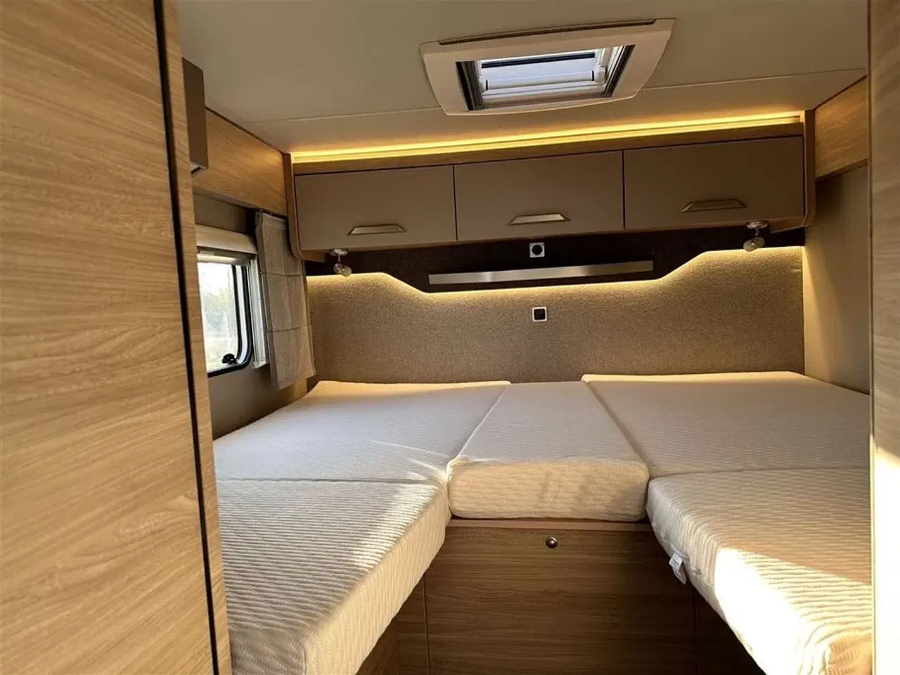 Billede 31 - 2020 - Knaus Van TI MAN 650 MEG PLUS Platinum Selection   Velholdt Autocamper med enkelt senge