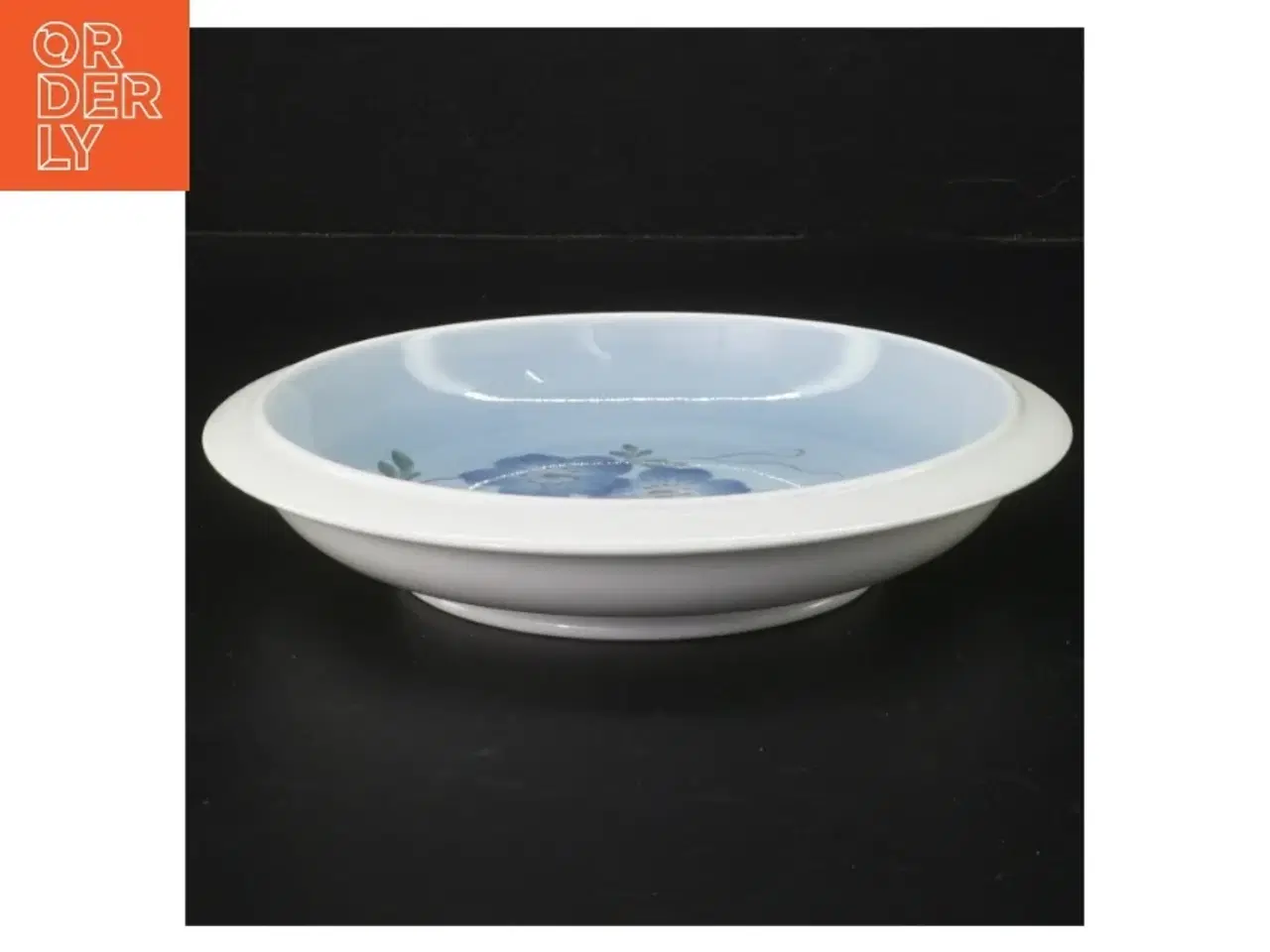 Billede 1 - Blå Snerle blomstret fad fra Royal Copenhagen (str. Ø. 18,5 cm)