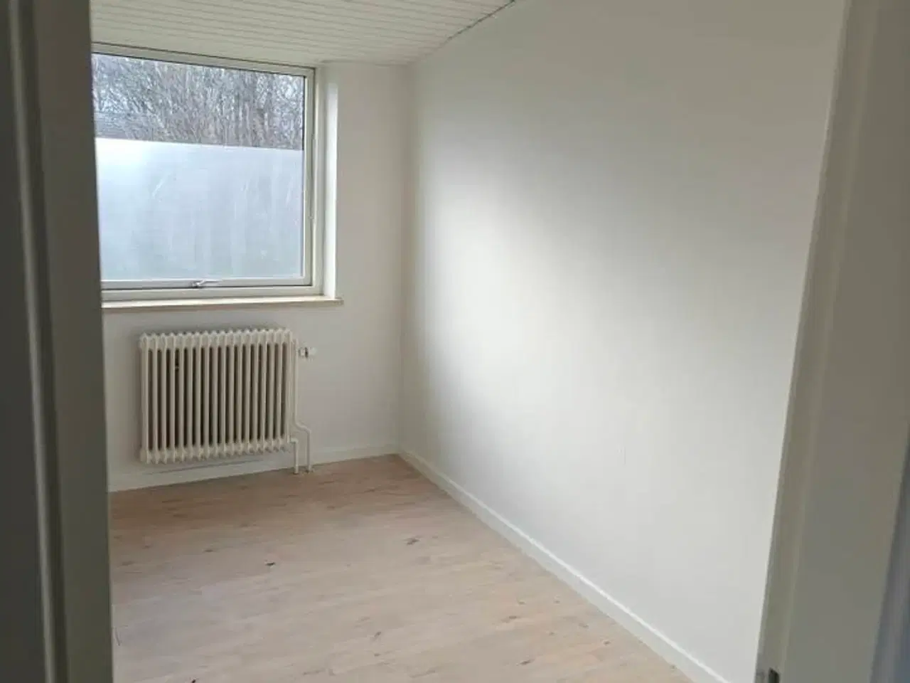 Billede 7 - Lys og rummelig andelsbolig med have (BUD MODTAGES