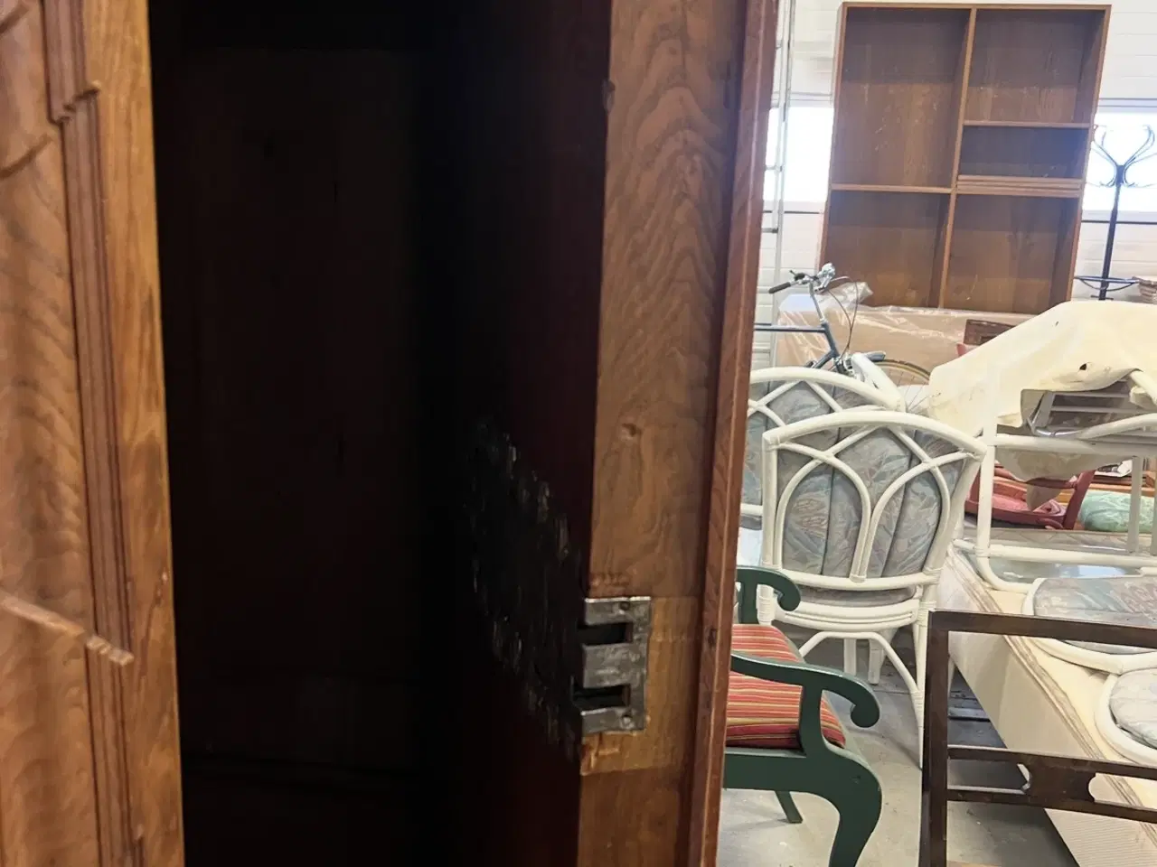 Billede 3 - Antik klædeskab