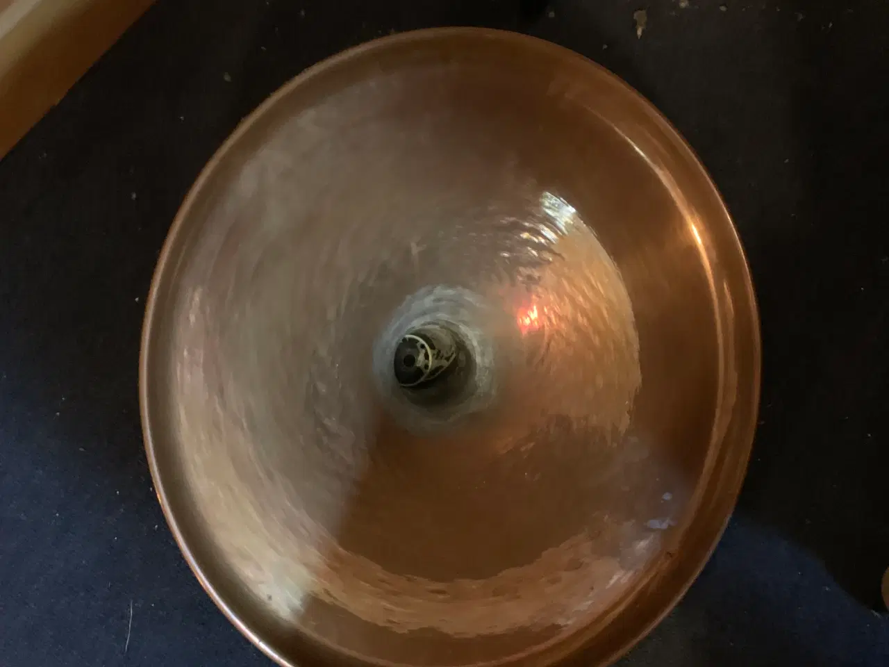 Billede 2 - Fin lampe til loft i Bronze