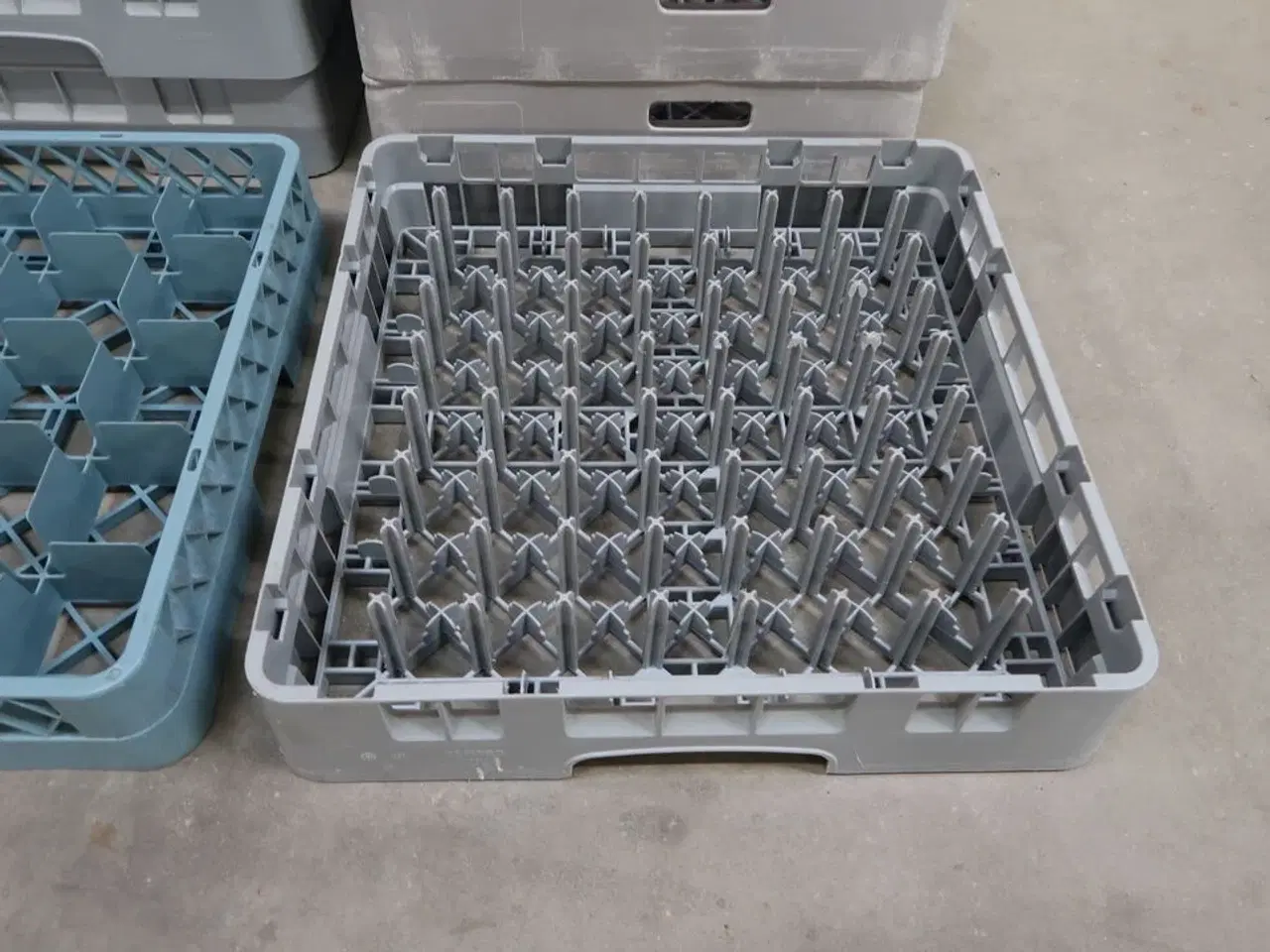 Billede 5 - Lav kurvevogn med 11 stk. opvaskebakker