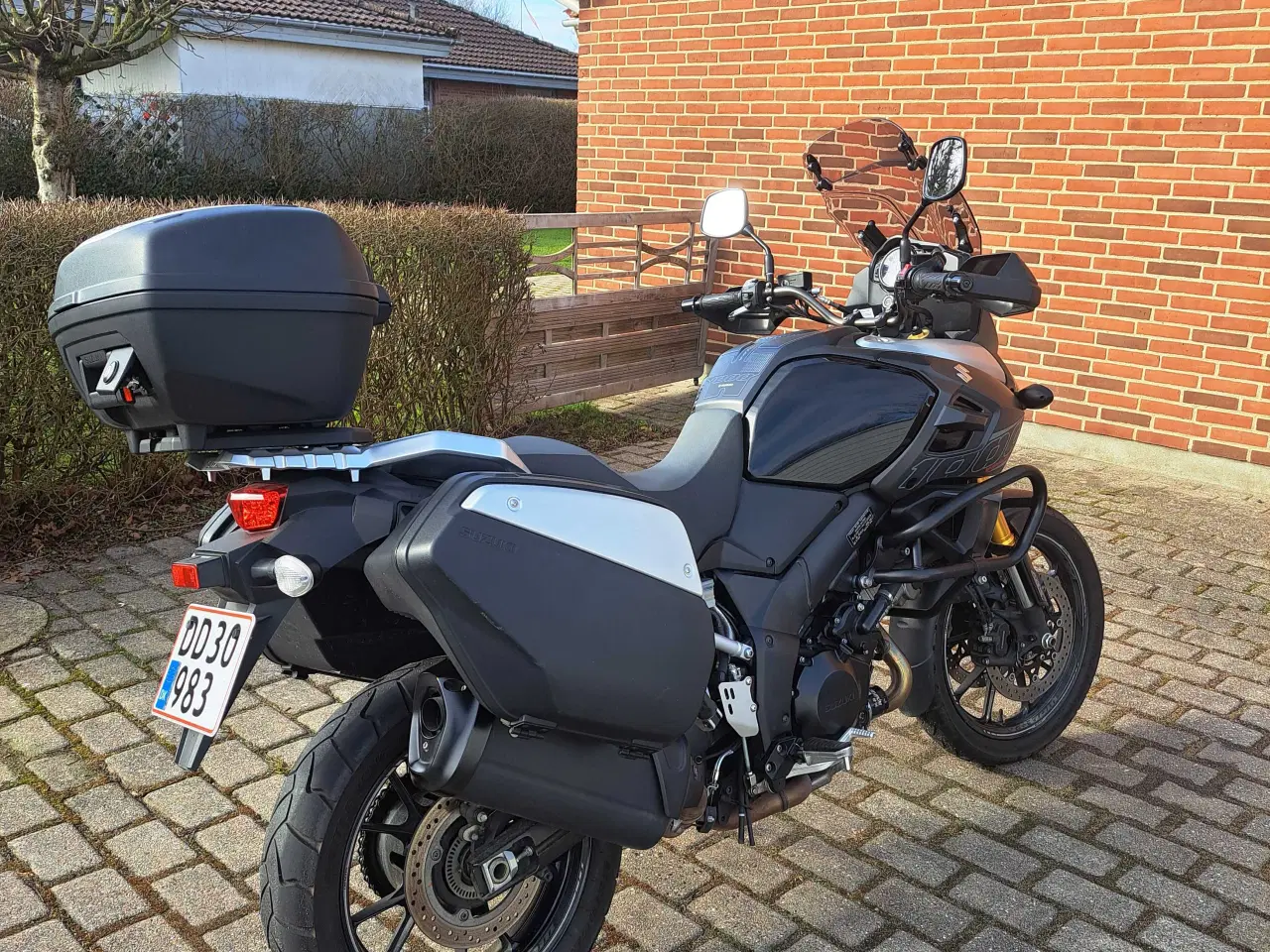 Billede 3 - DL 1000 V-storm