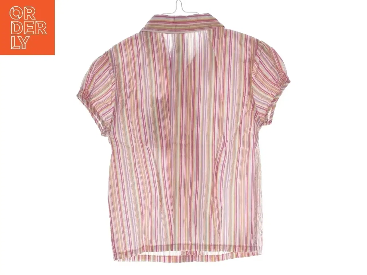 Billede 2 - Skjorte fra Disney (Str 7-8 år)