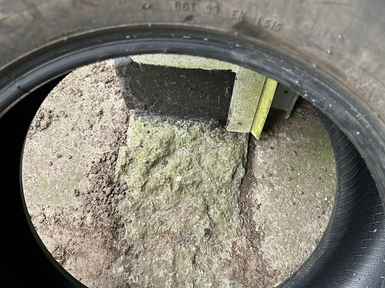 Billede 2 - Gode 17 tommer sommerdæk 