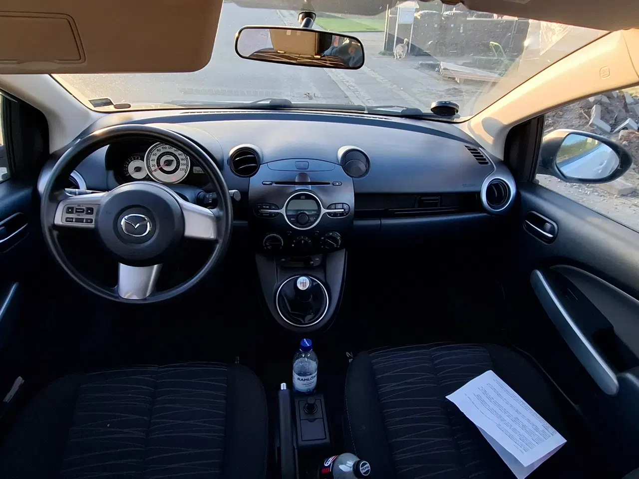 Billede 8 - Nysynet mazda 2