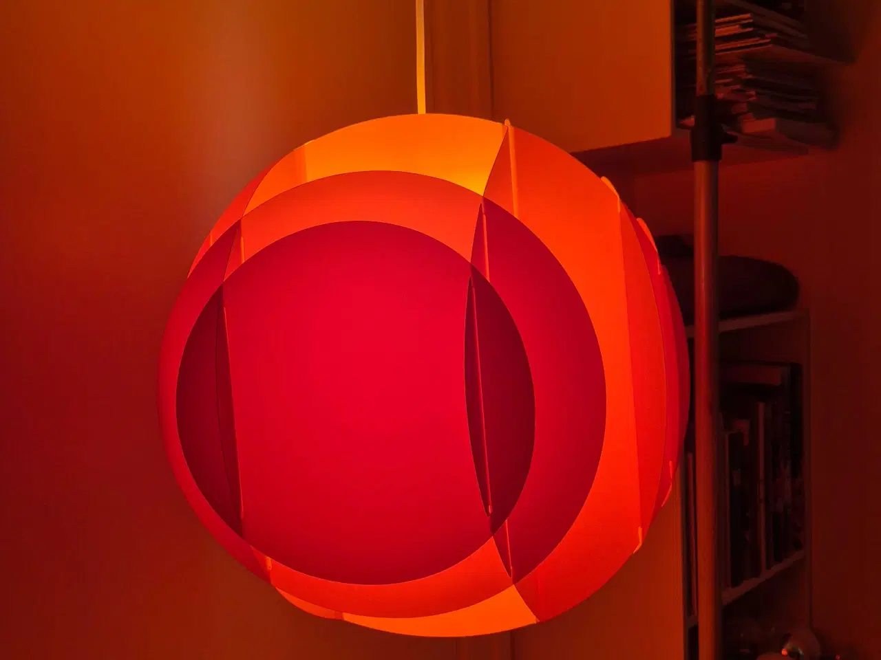 Billede 9 - Flotte gule lamper i plast 