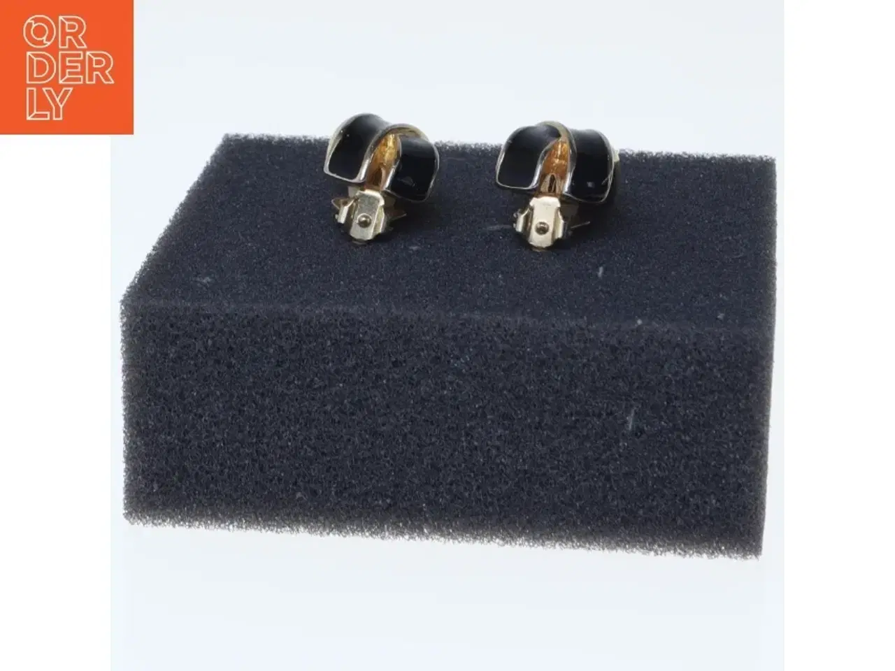 Billede 3 - Sort guld ørestikker (str. 2 cm)