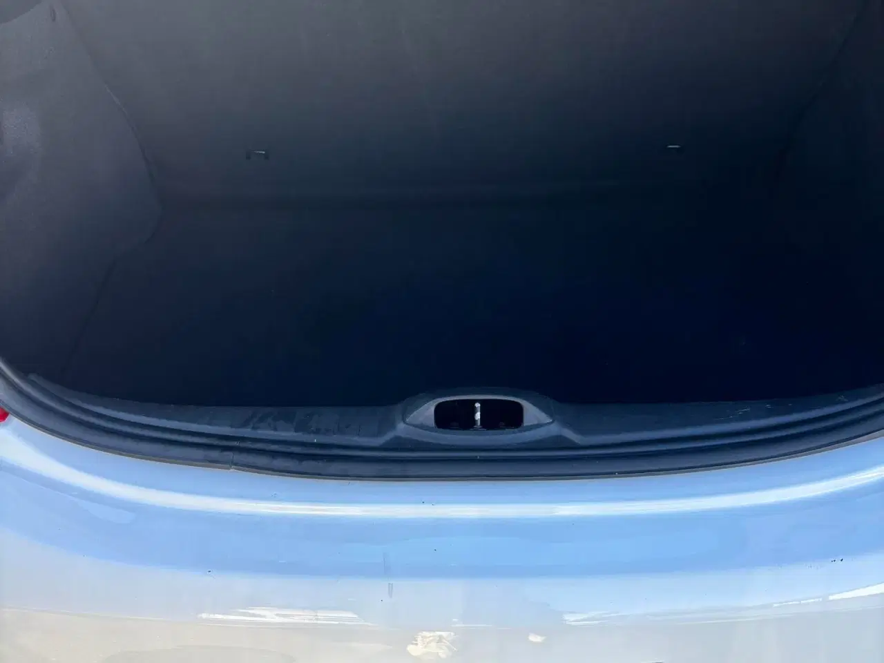 Billede 8 - Peugeot 208 5 dørs kun kørt 44.000 km