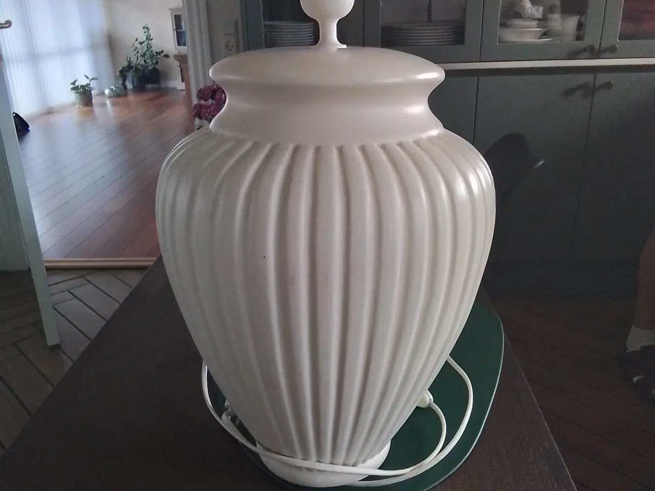 Billede 1 - Flot lampe