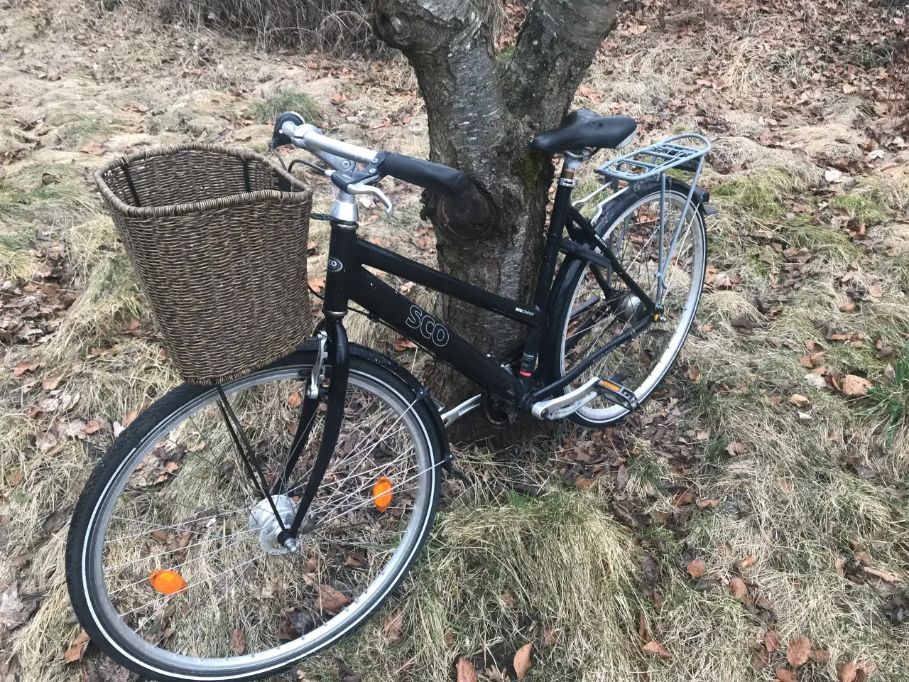 Billede 3 - Damecykel 28 SCO med Bagagebærer, Lås og Kurv