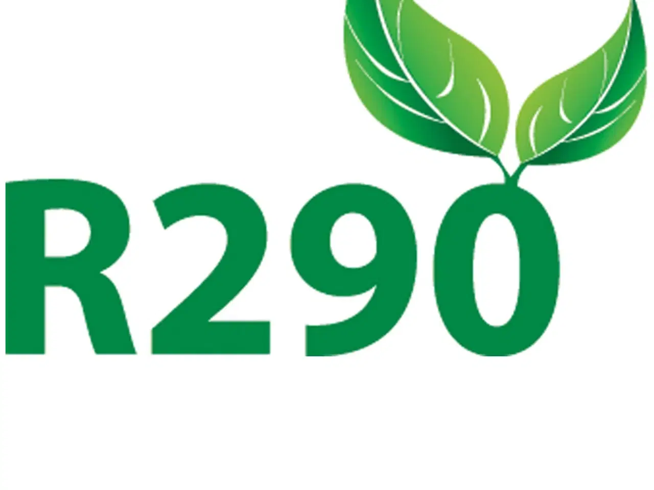 Billede 4 - Sort 4-Dørs Bar-Køler 783 Liter & “Pull-Out”