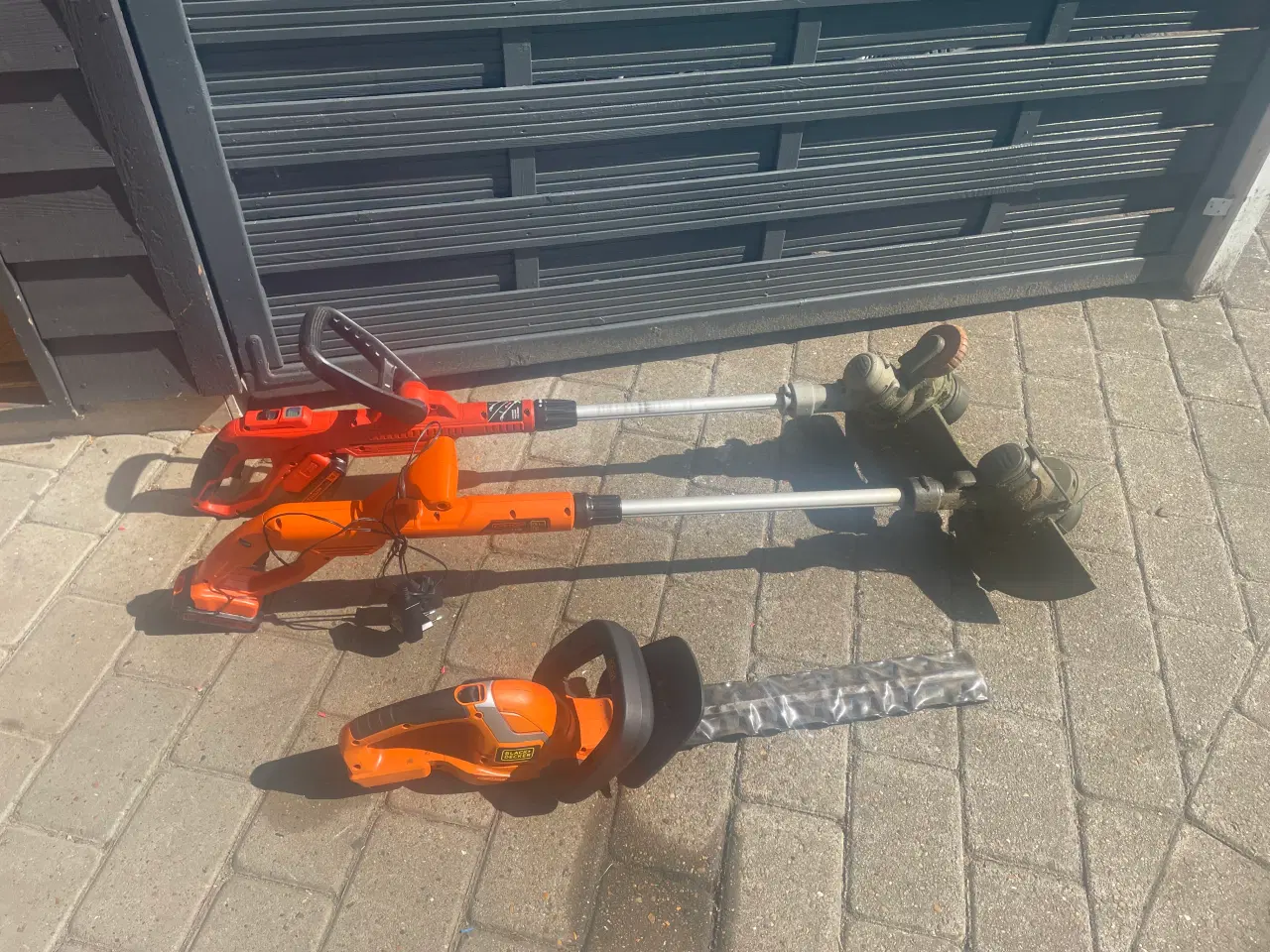 Billede 2 - Sælger de her 2 stk  blecker decker trimmer og hæk
