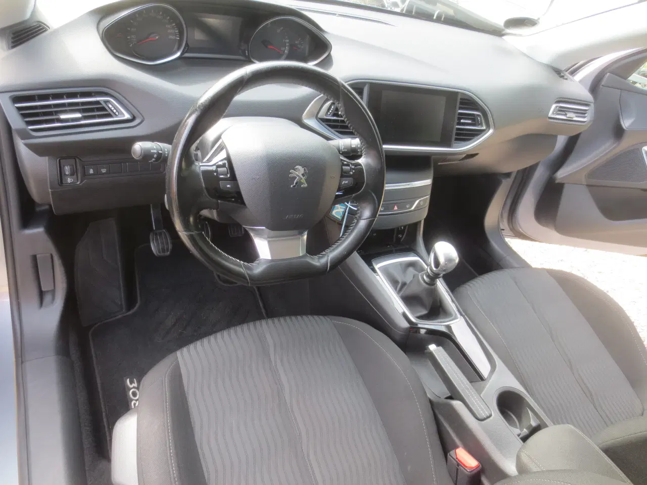 Billede 18 - Peugeot 308 1.6 HDi St.Car År 2016.