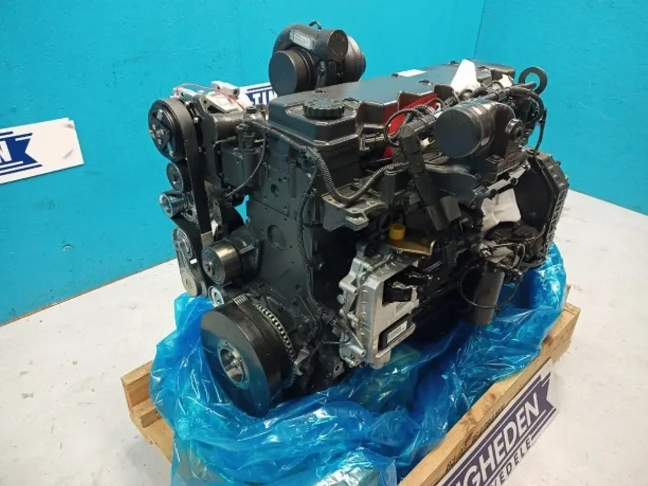 Billede 2 - New Holland TC5080 Ny motor! 84170759